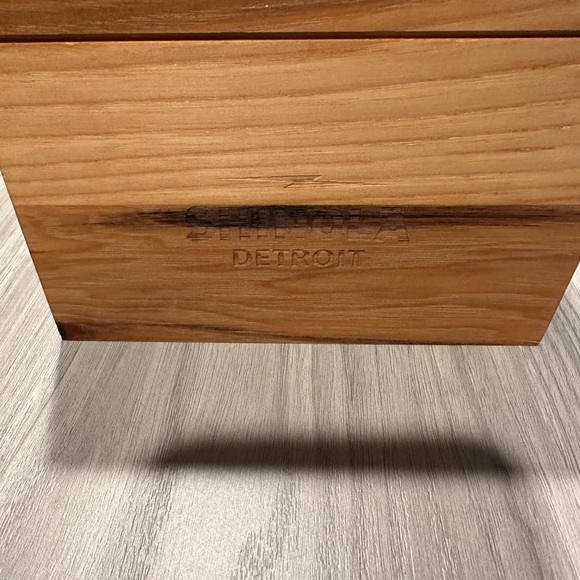 Shinola Women’s Birdy Watch 34mm - Battery just replaced! - Picture 5 of 6